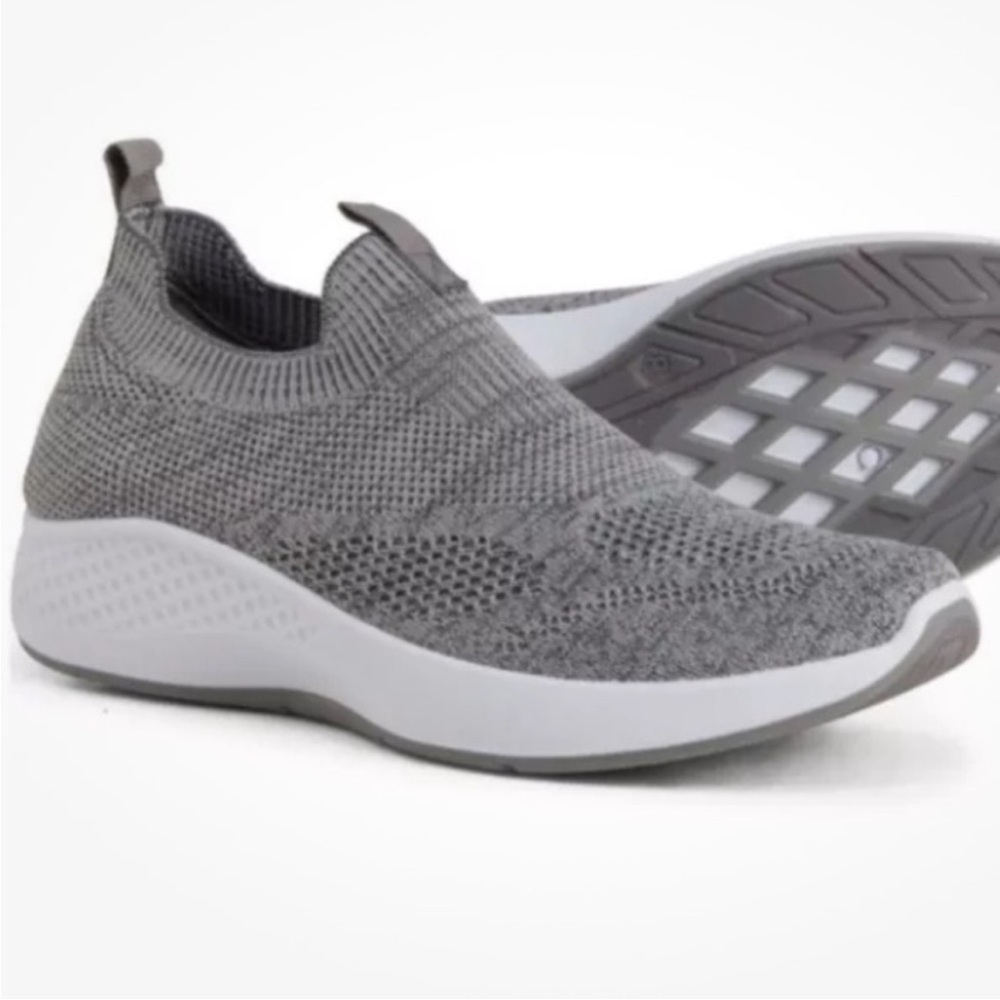 NEW Tommy Bahama Flint Knit Jogger Memory Foam Slip On Sneaker In Charcoal